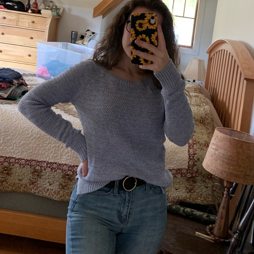 Super pretty lavender knit sweater